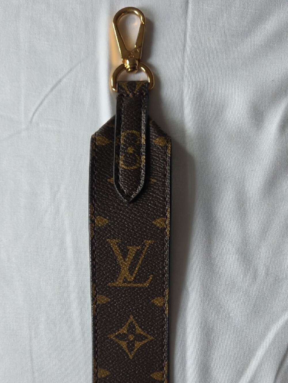Louis Vuitton Guitar Strap Monogram & Black - Picture 4 of 8